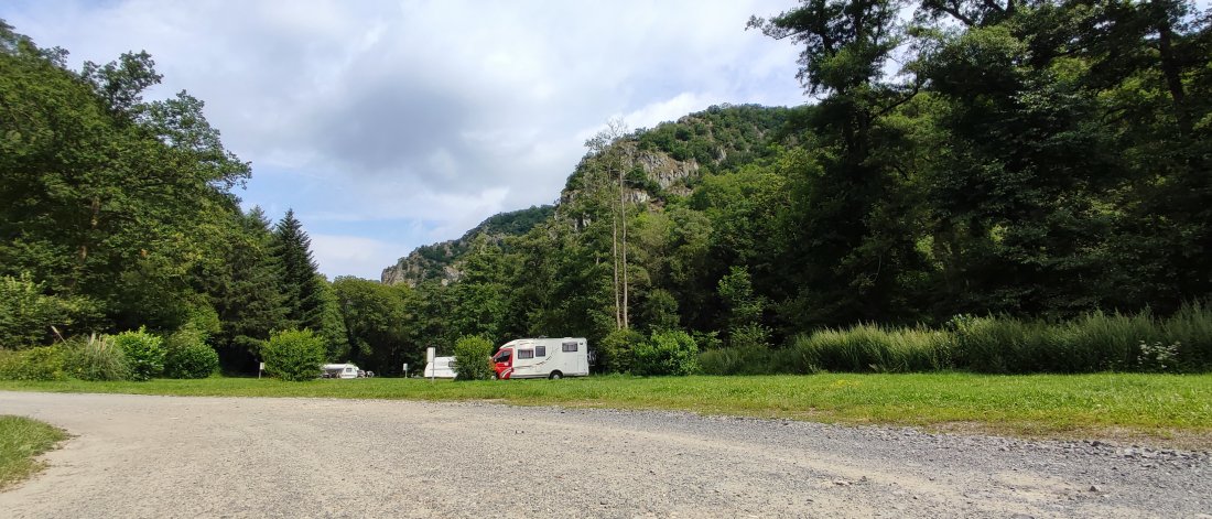 so schön kann Camping sein, Grün, Caming, Wohnmobil